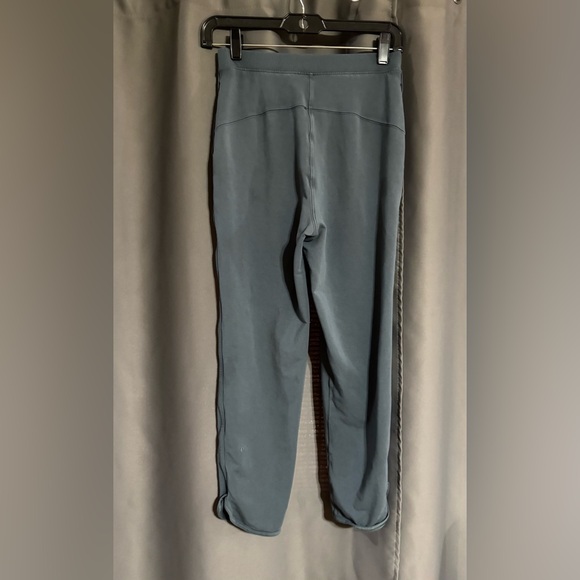 Lululemon Every Moment Pant ✨✨ - Picture 10 of 11